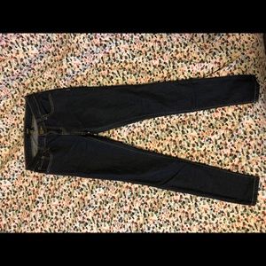 Skinny jeans